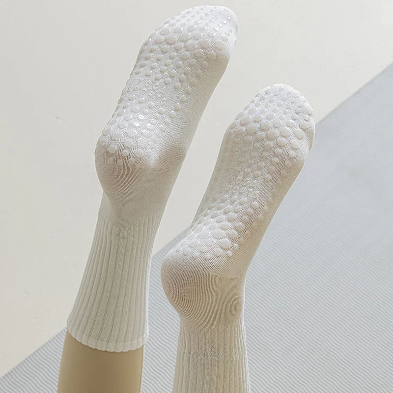 Mid-Calf Studio Socks (3-Pack)