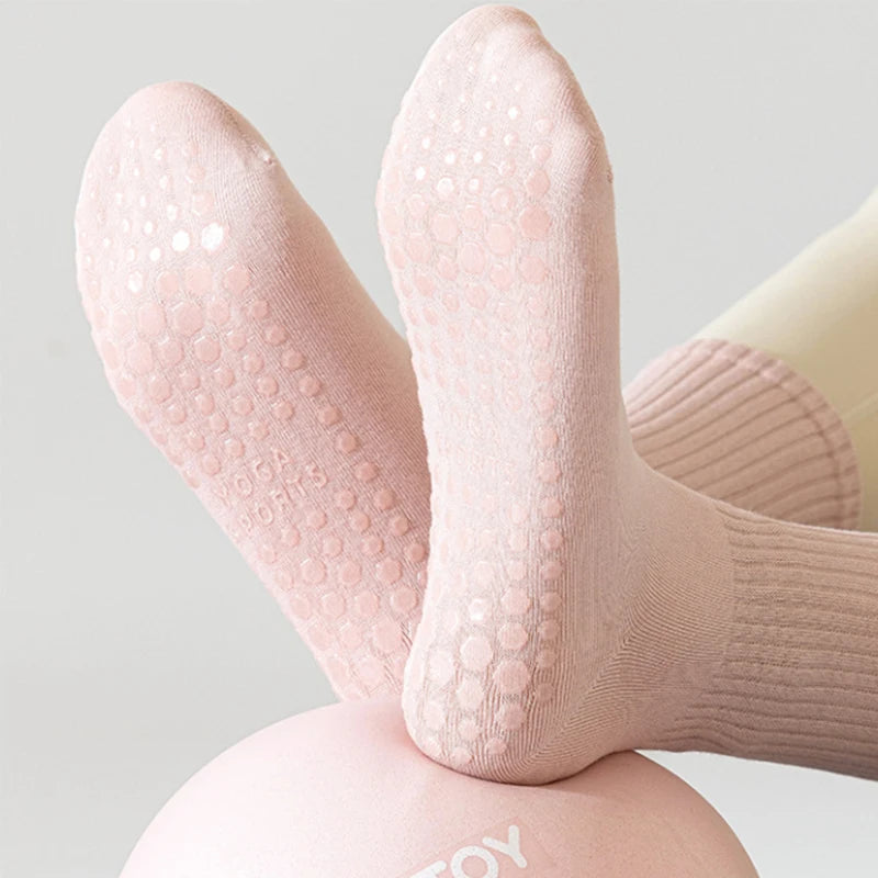 Mid-Calf Studio Socks (3-Pack)
